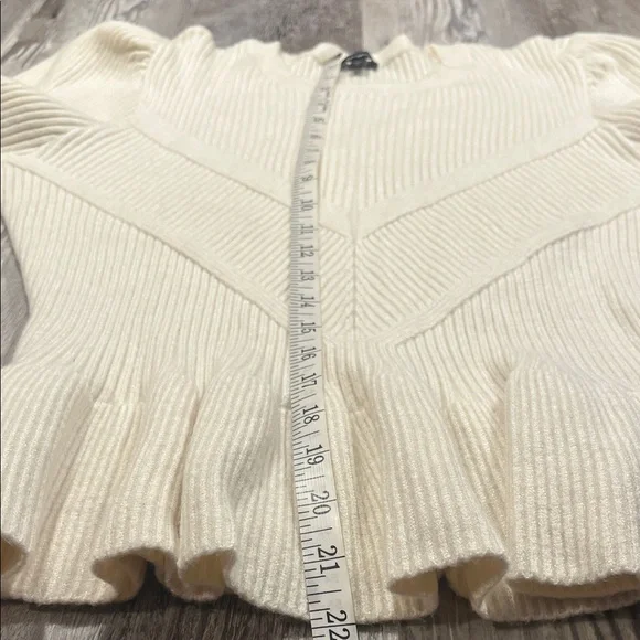 Express Cream Ribbed Knit Sweater Size Large - Picture 7 of 7